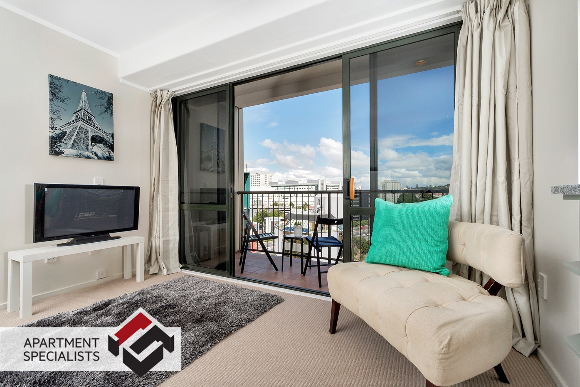 2 | 6 Whitaker Place, City Centre | Apartment Specialists