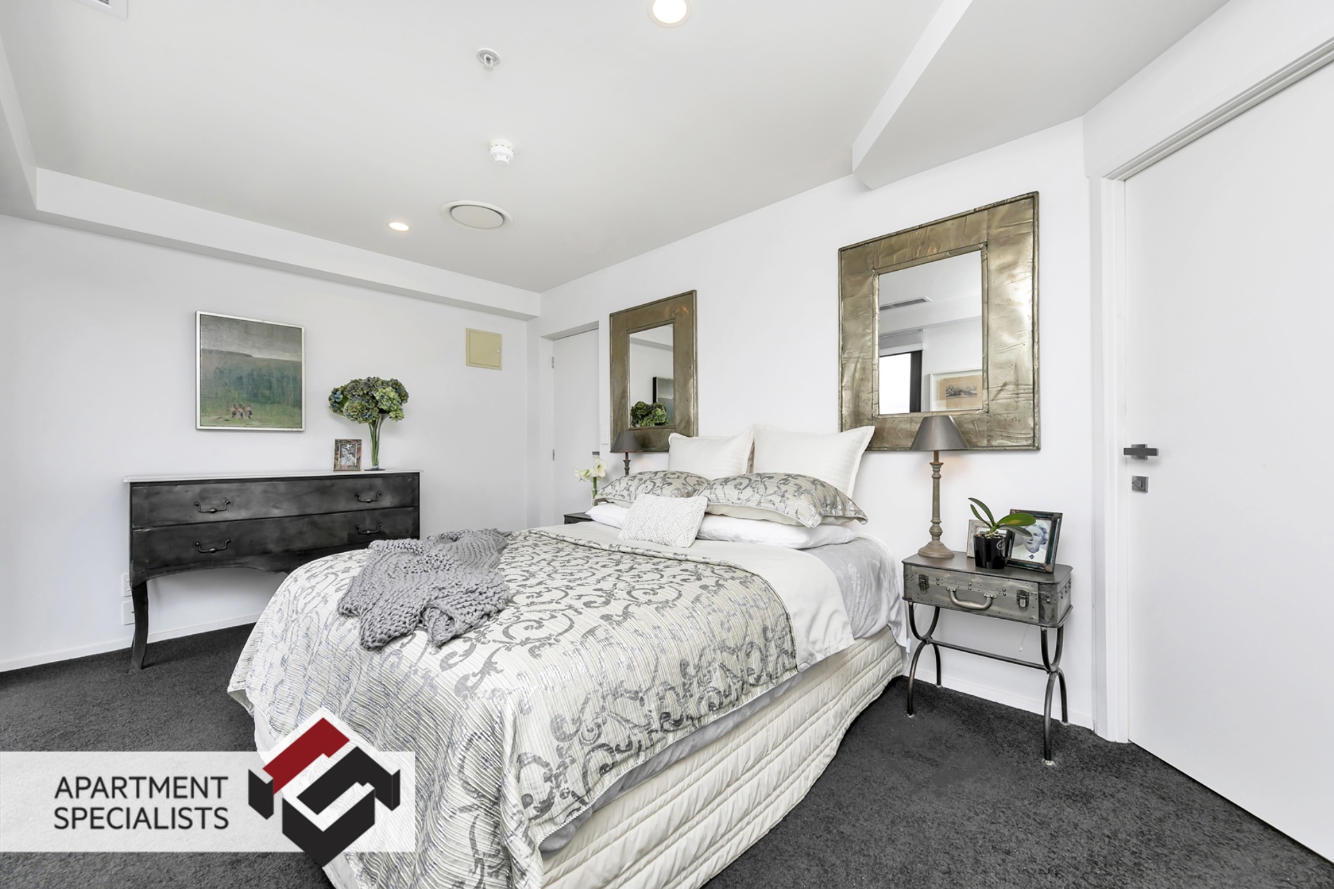 10 | 1 Hobson Street, City Centre | Apartment Specialists