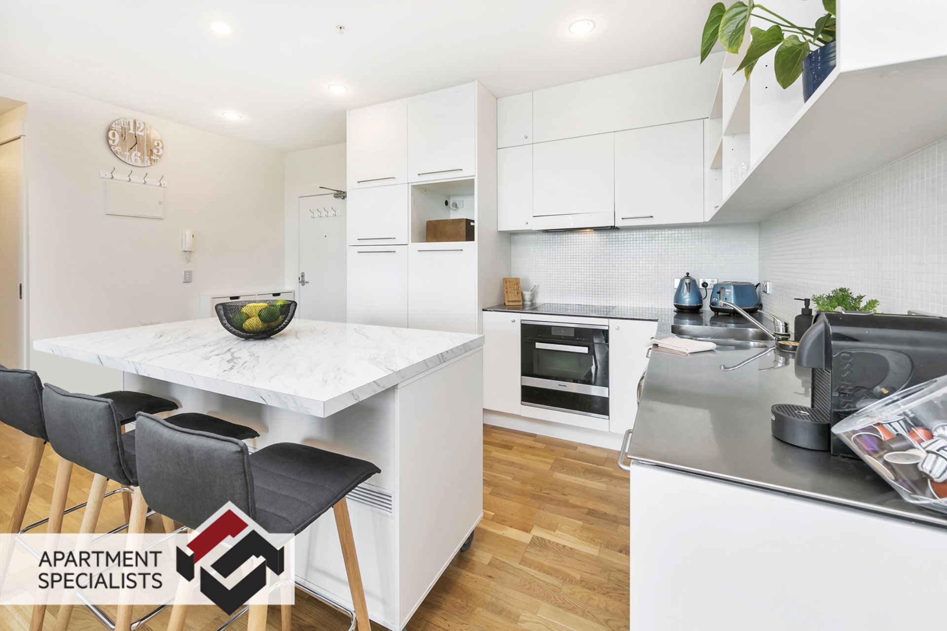 4 | 30 Beach Road, City Centre | Apartment Specialists
