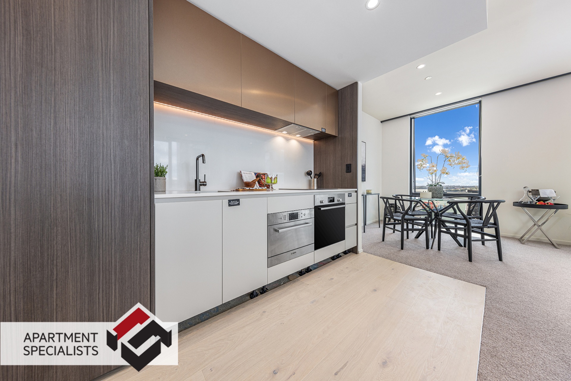 9 | 10 Commerce Street, City Centre | Apartment Specialists