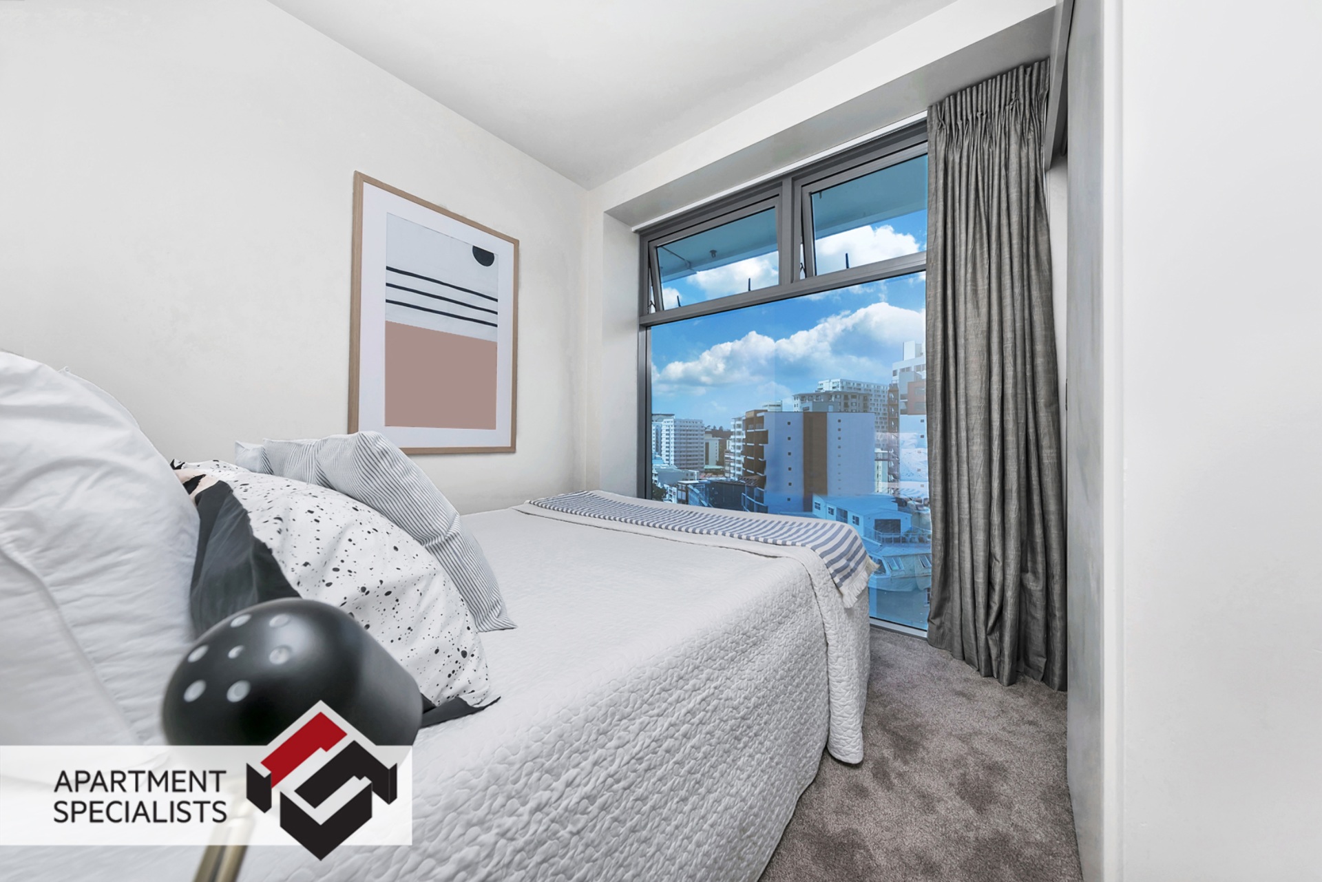 11 | 2 Beach Road, City Centre | Apartment Specialists