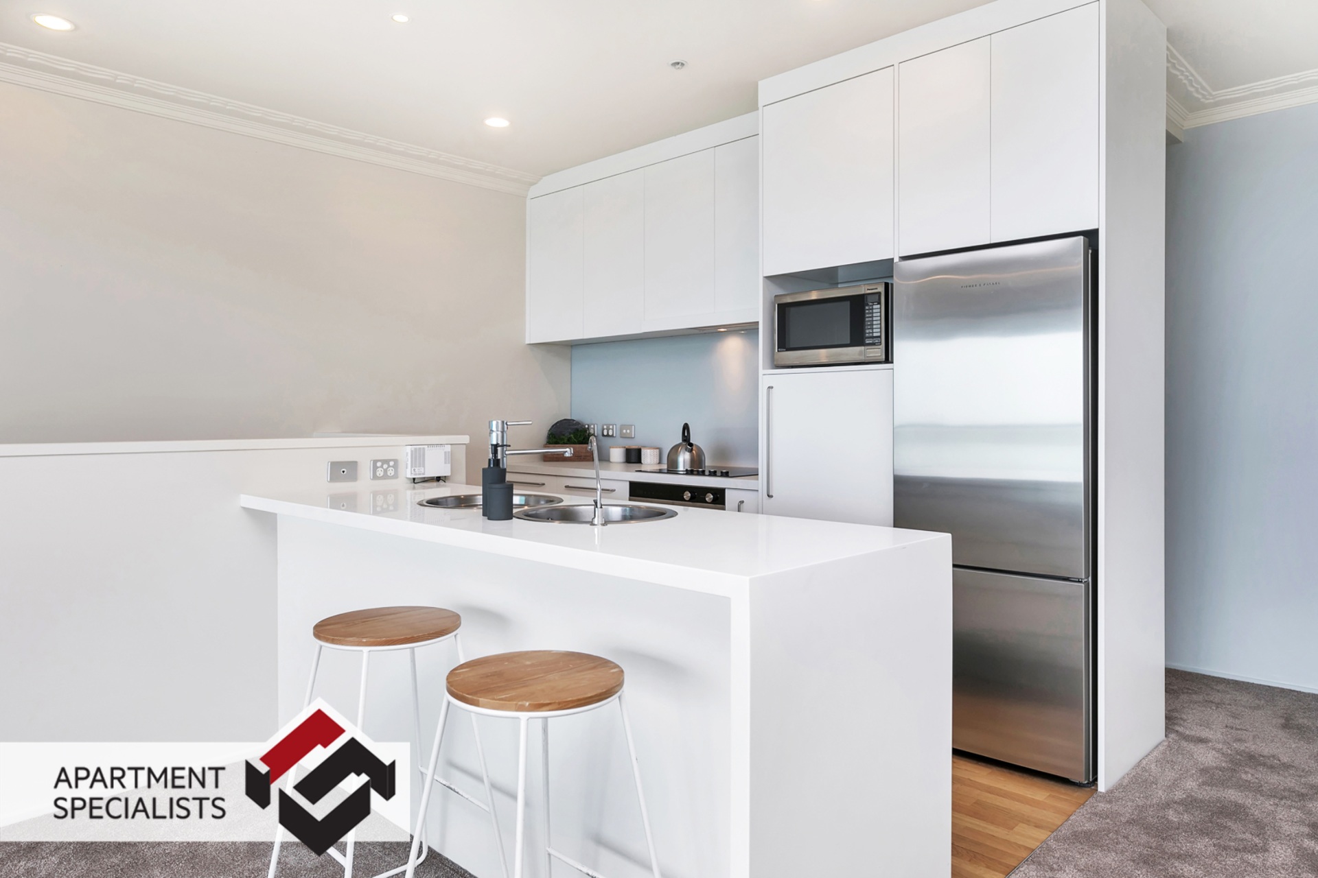 4 | 2 Beach Road, City Centre | Apartment Specialists