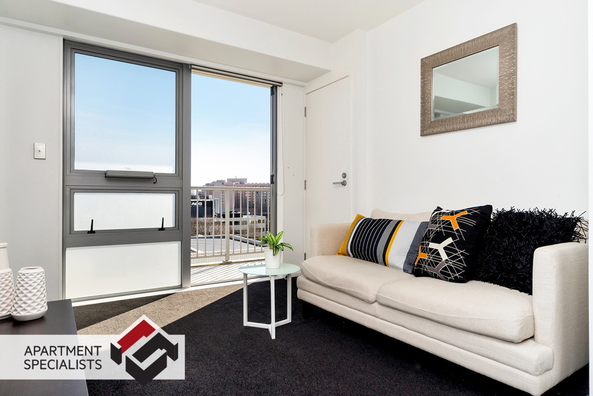 1 | 8 White Street, City Centre | Apartment Specialists