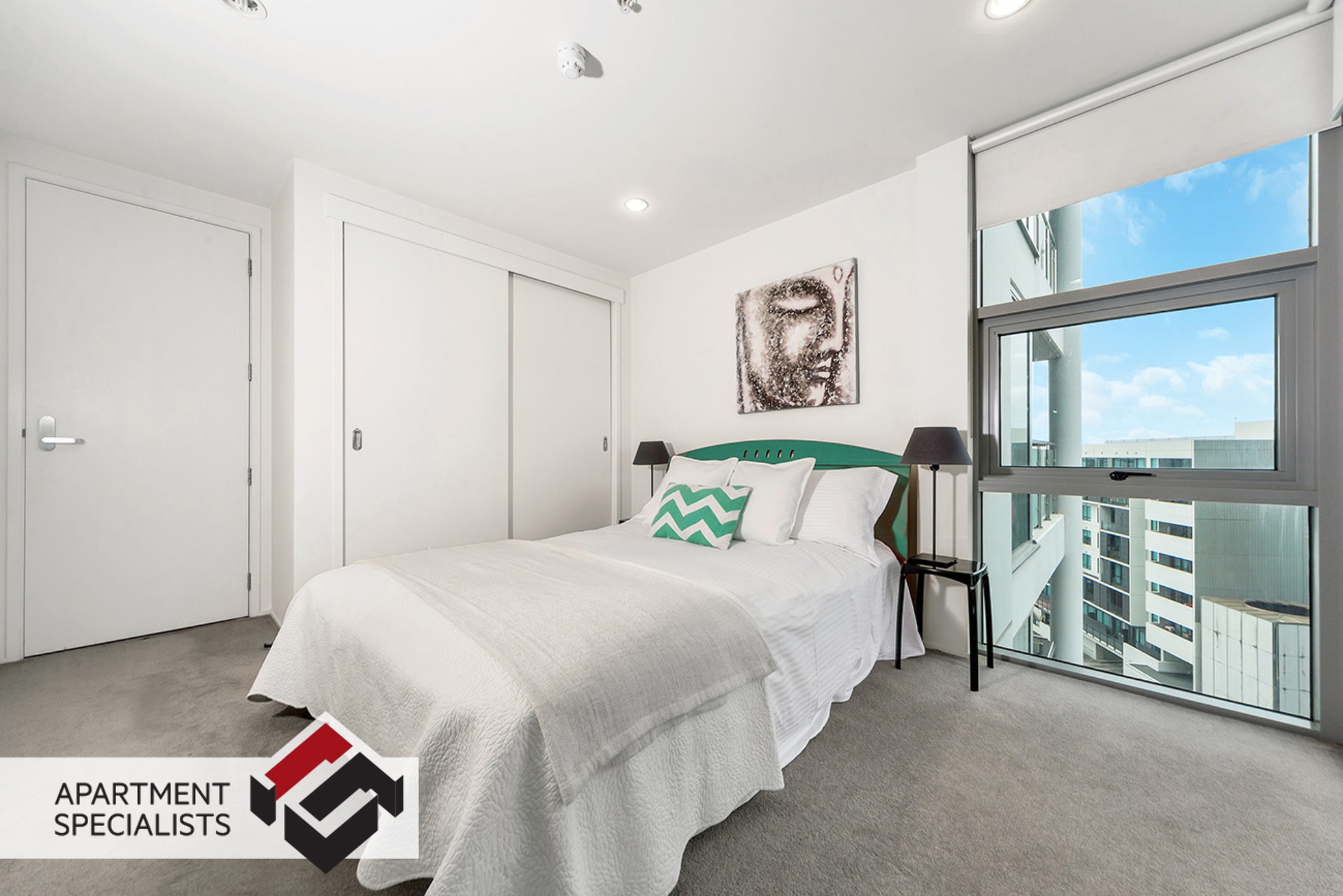 8 | 30 Beach Road, City Centre | Apartment Specialists
