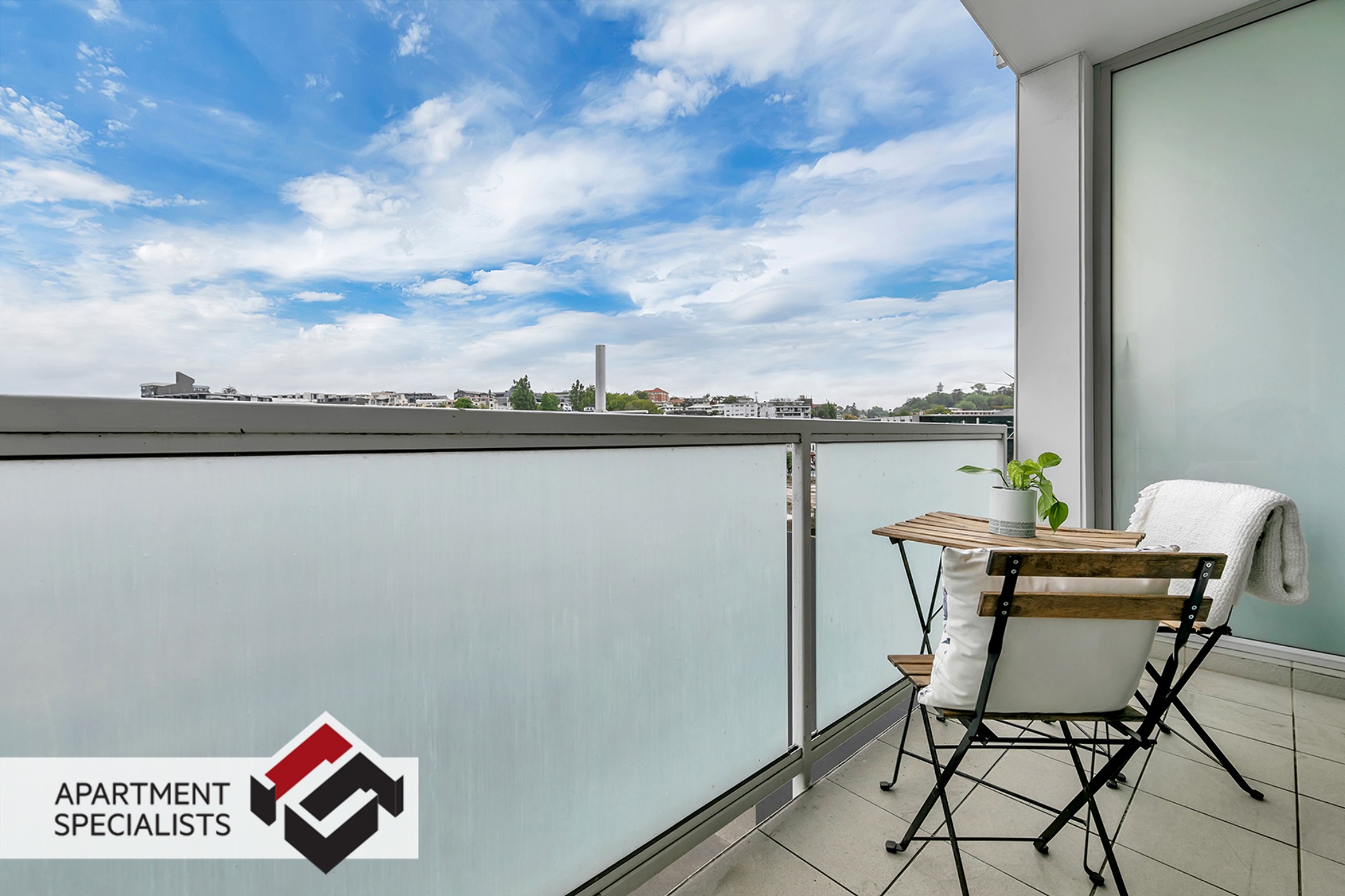 6 | 155 Beach Road, City Centre | Apartment Specialists