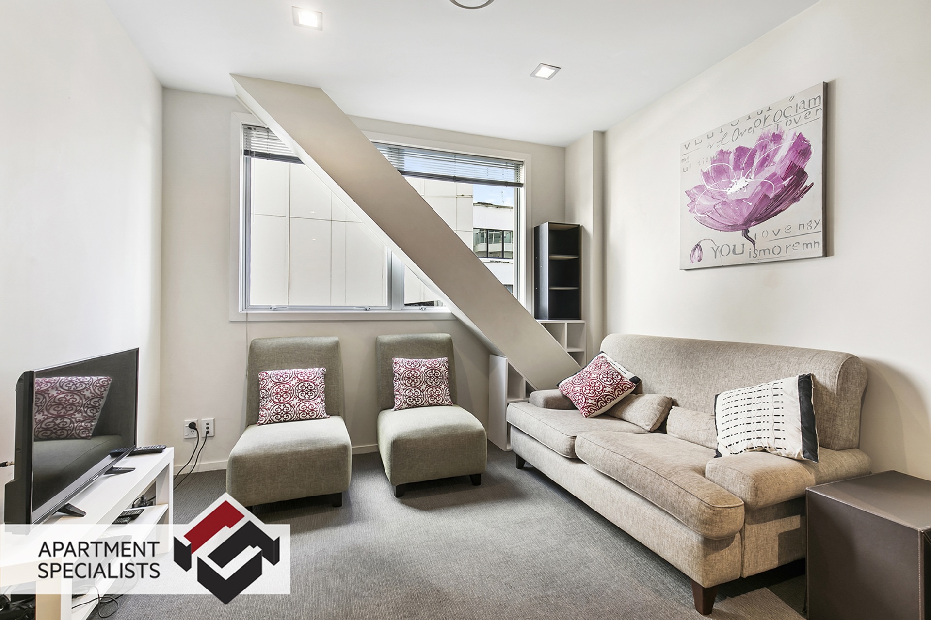 1 | 85 Beach Road, City Centre | Apartment Specialists