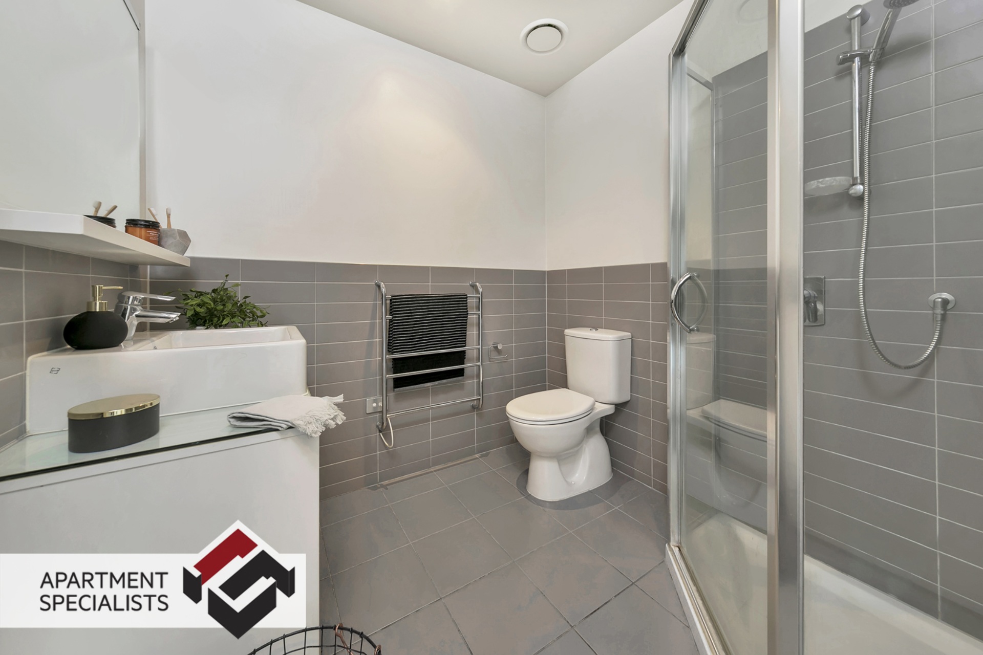 9 | 30 Beach Road, City Centre | Apartment Specialists
