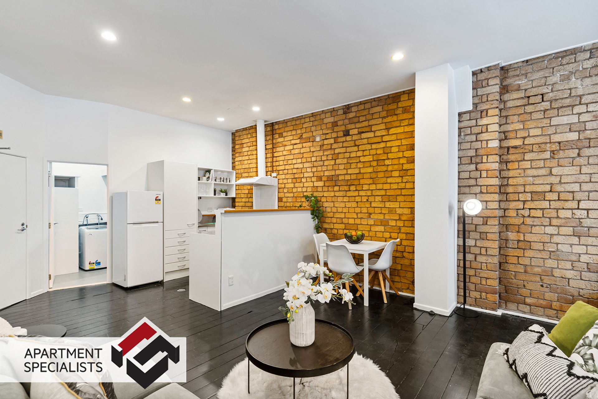 1 | 22 Kitchener Street, City Centre | Apartment Specialists