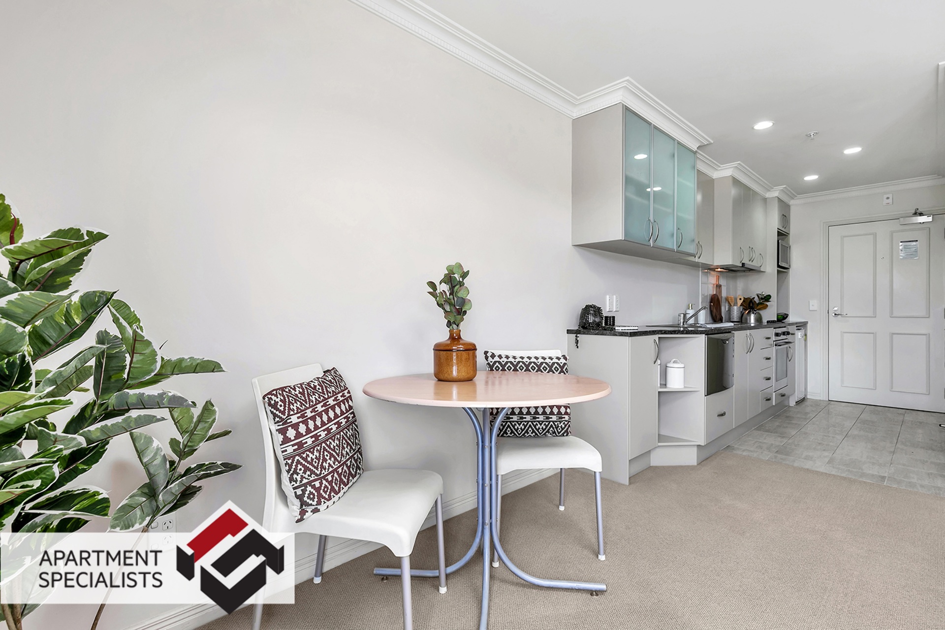 3 | 118 Gladstone Road, City Centre | Apartment Specialists