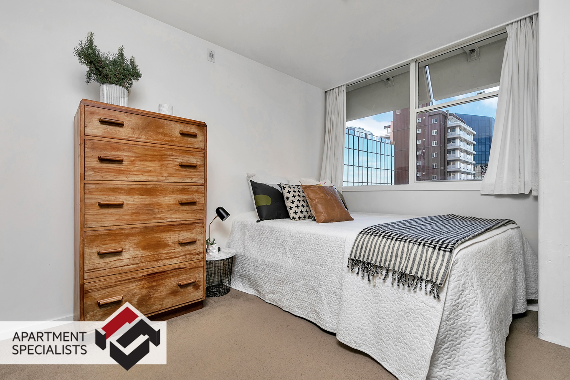 7 | 2 Whitaker Place, City Centre | Apartment Specialists