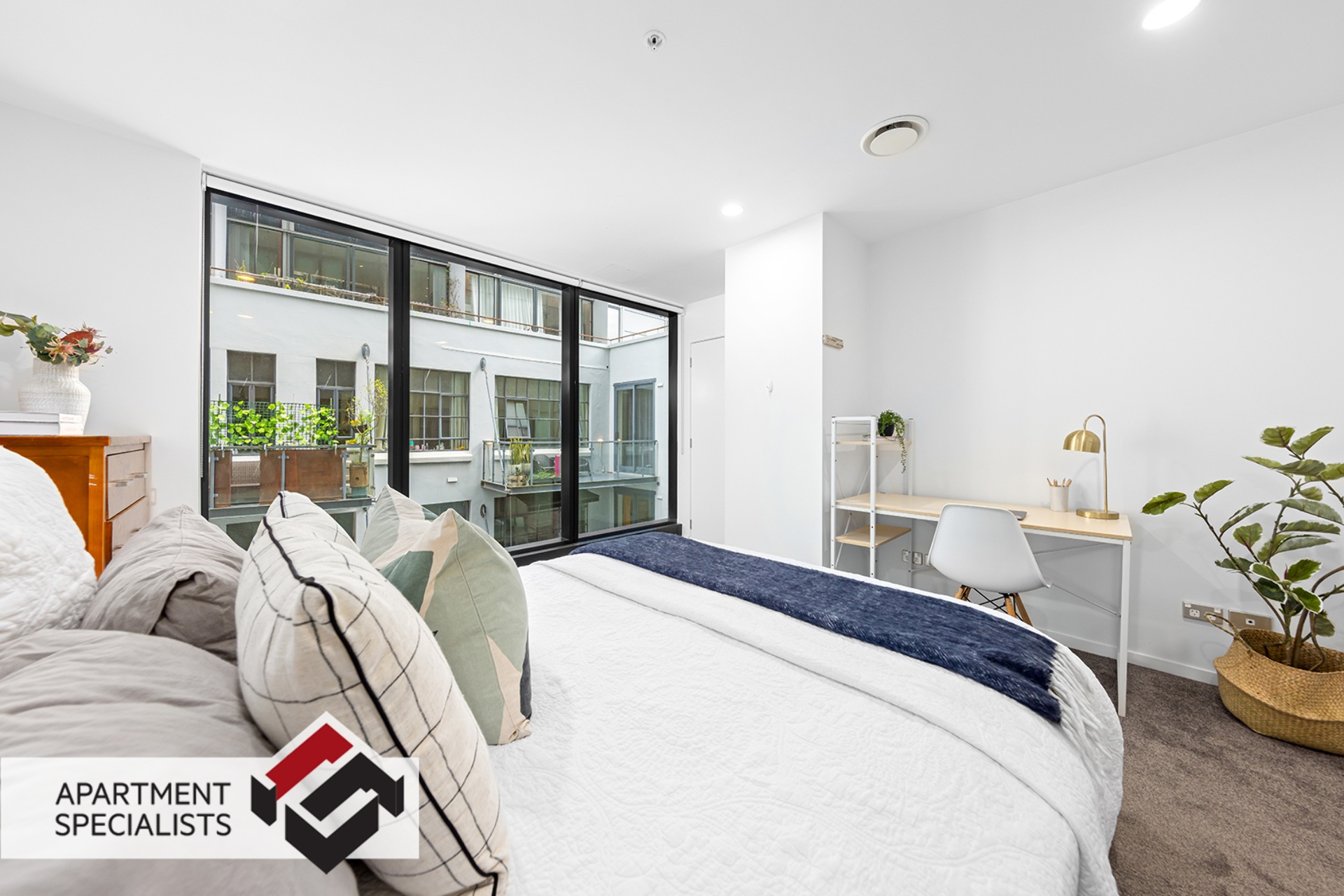 10 | 32 Swanson Street, City Centre | Apartment Specialists