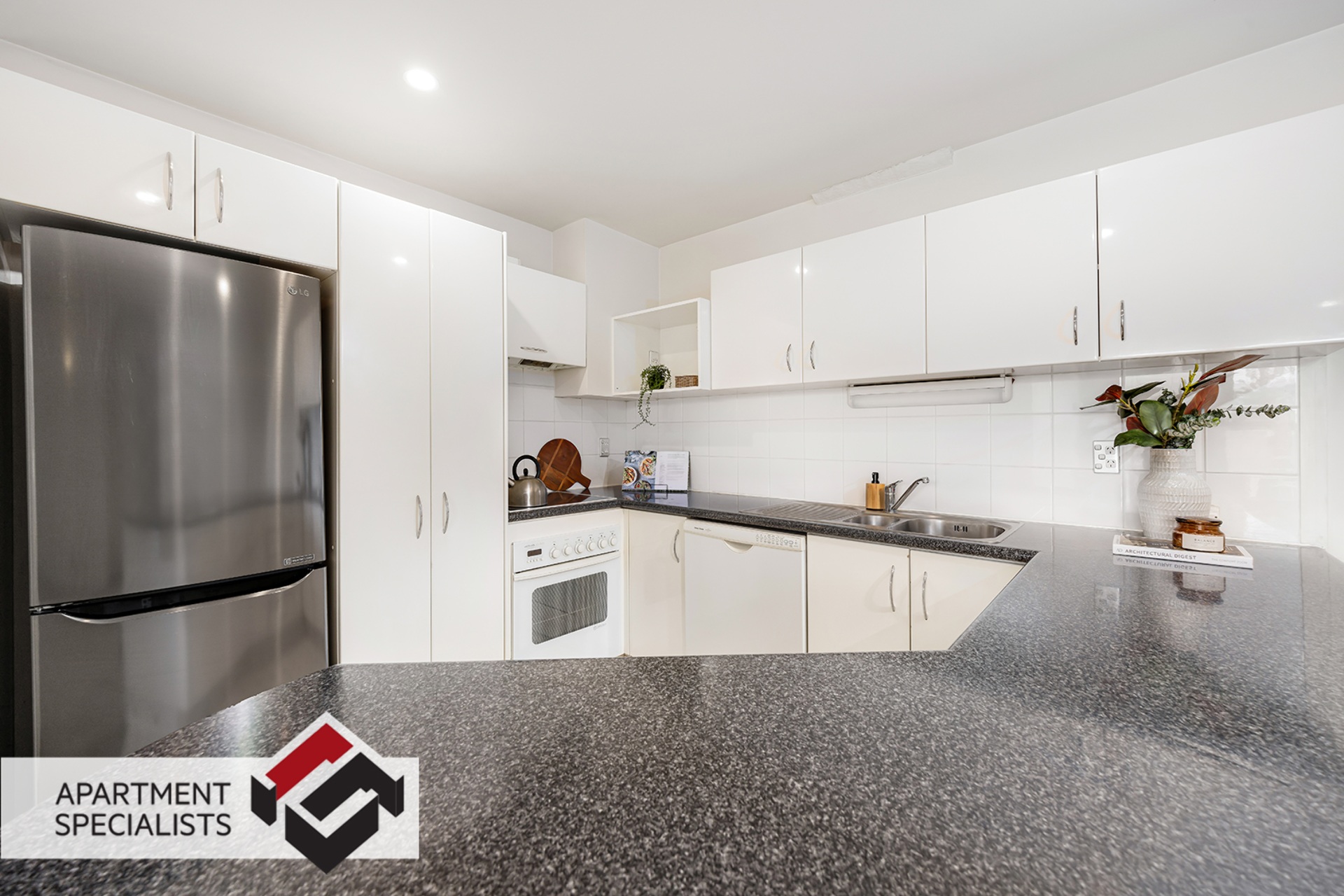 9 | 20 Wolfe Street, City Centre | Apartment Specialists