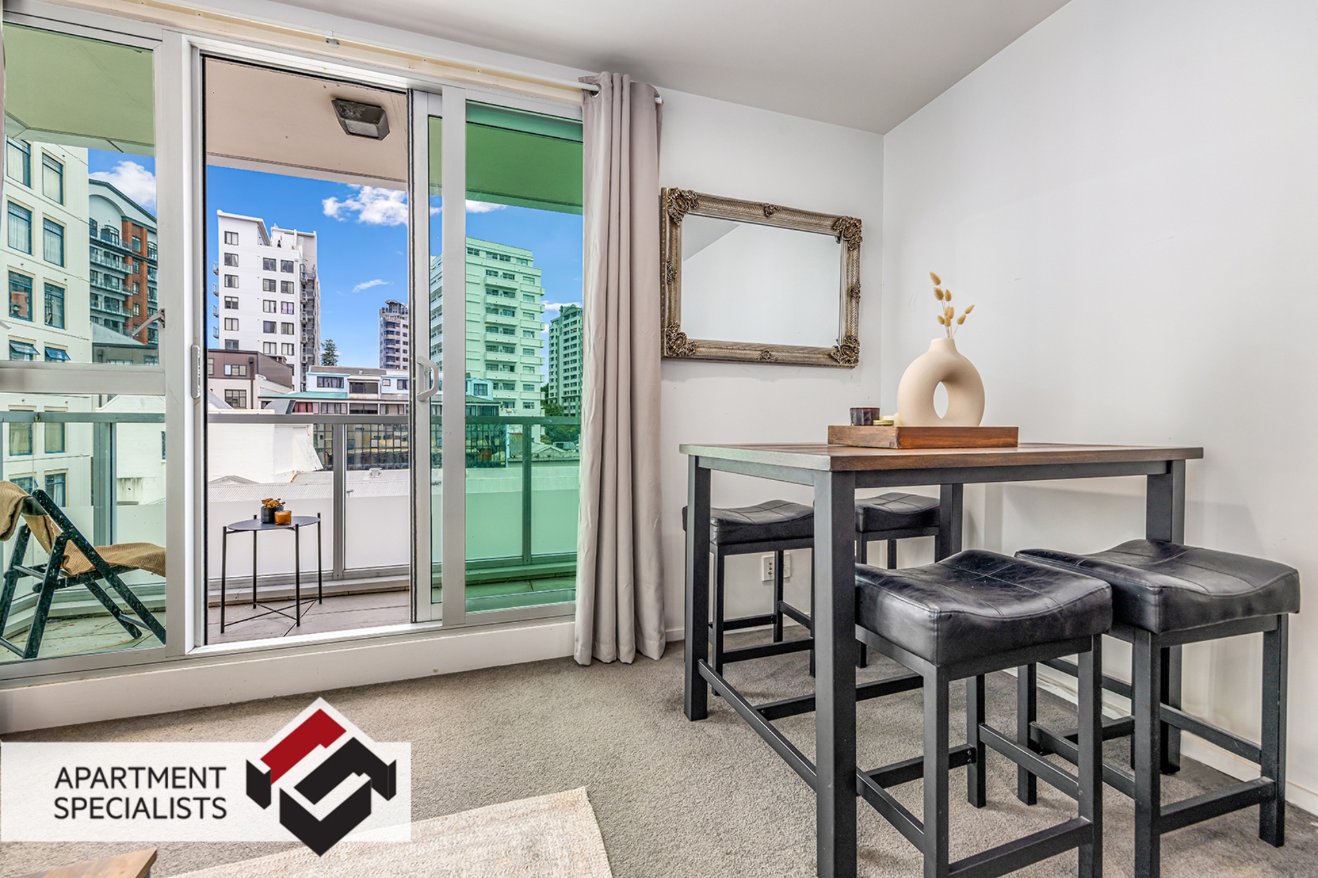 7 | 85 Beach Road, City Centre | Apartment Specialists