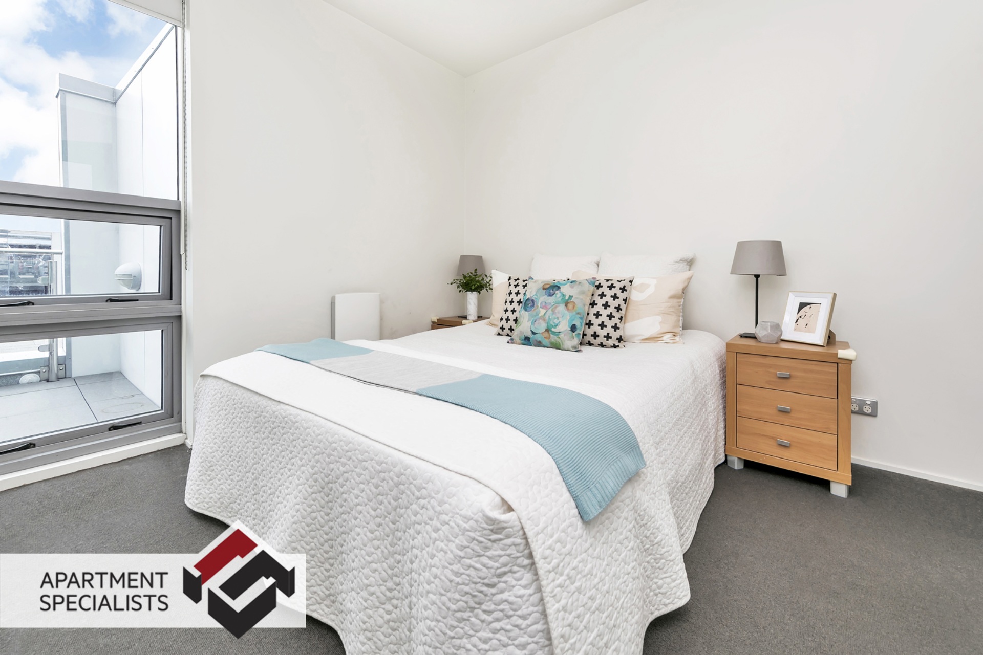 6 | 2 Beach Road, City Centre | Apartment Specialists
