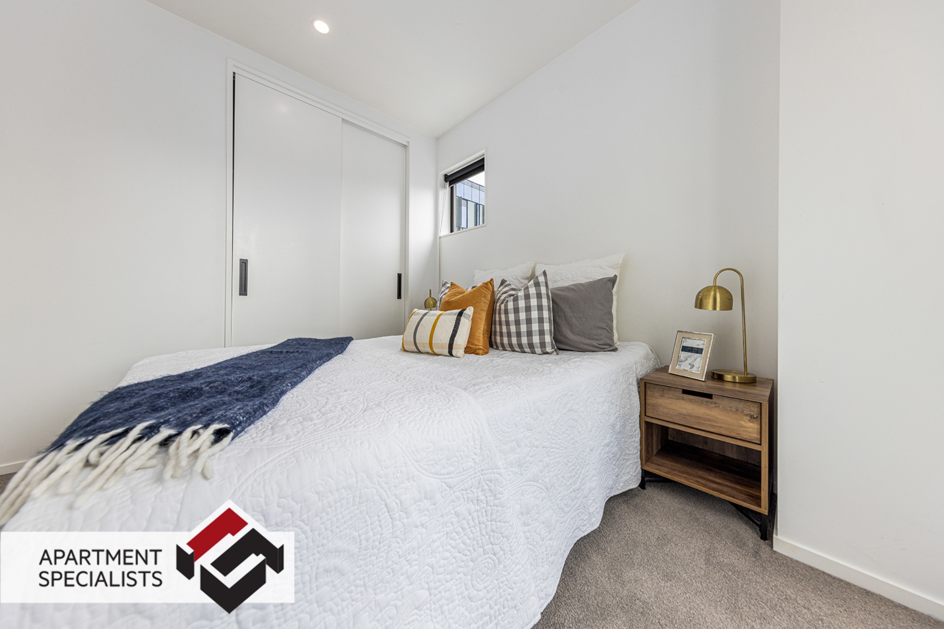 7 | 6 Dock Street, City Centre | Apartment Specialists