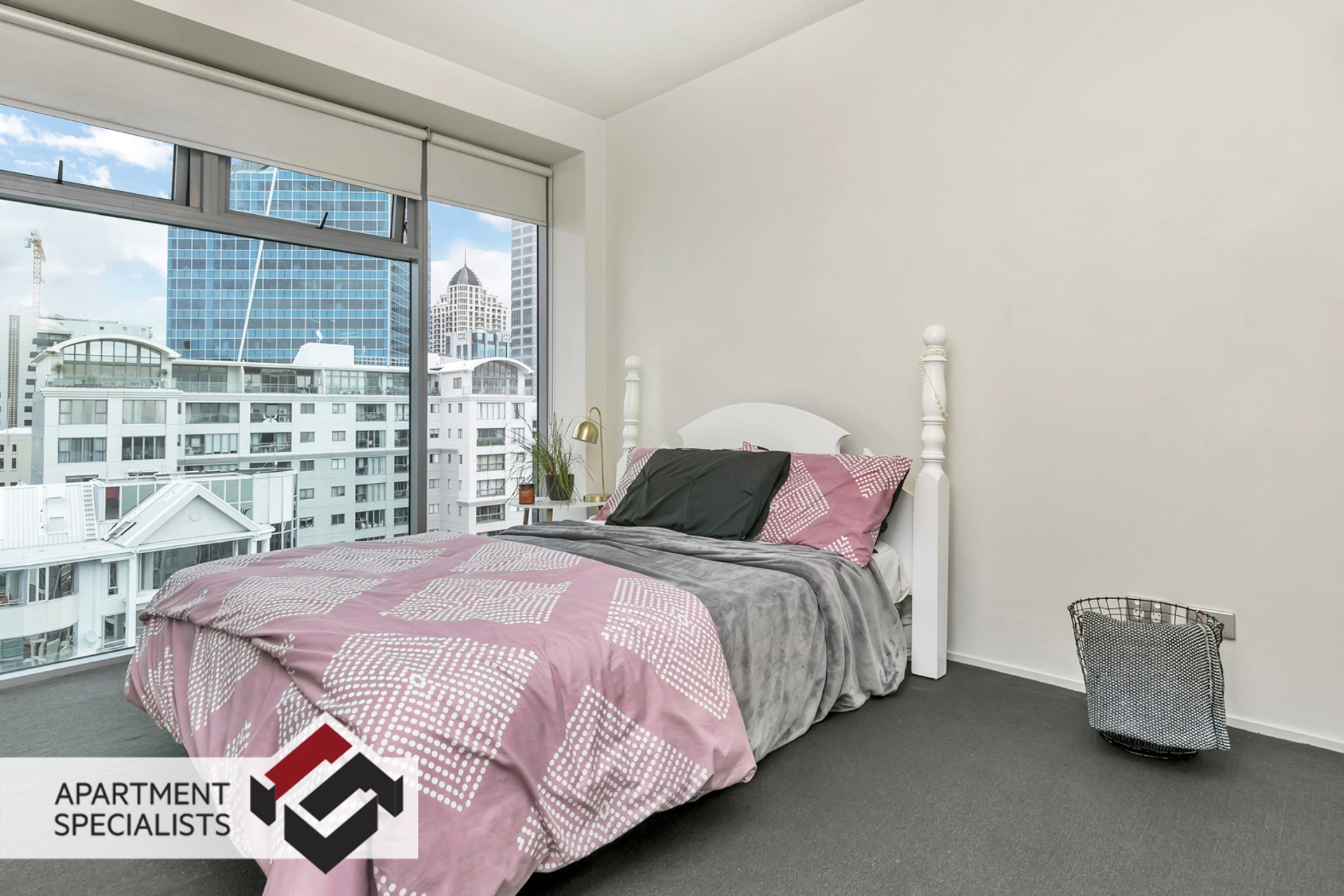 6 | 2 Beach Road, City Centre | Apartment Specialists