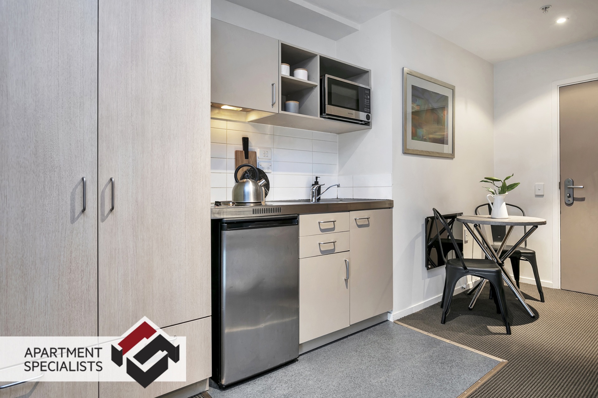 2 | 85 Wakefield Street, City Centre | Apartment Specialists