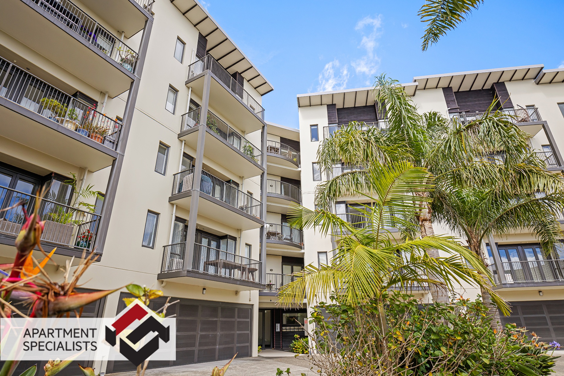 18 | 525 East Coast Road, Browns Bay | Apartment Specialists